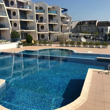 Vega Nadezhda * Sveti Vlas